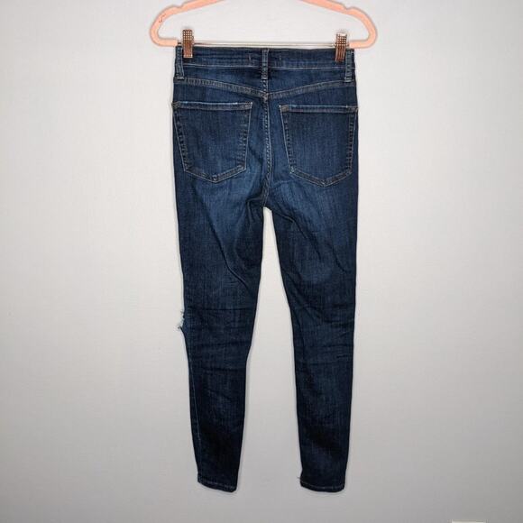 Free People Blue Busted Knee Distressed Skinny Jeans Size 27 - Picture 3 of 7